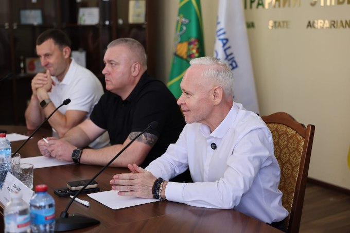 Новини Харкова: Терехов зустрівся з представниками бізнесу
